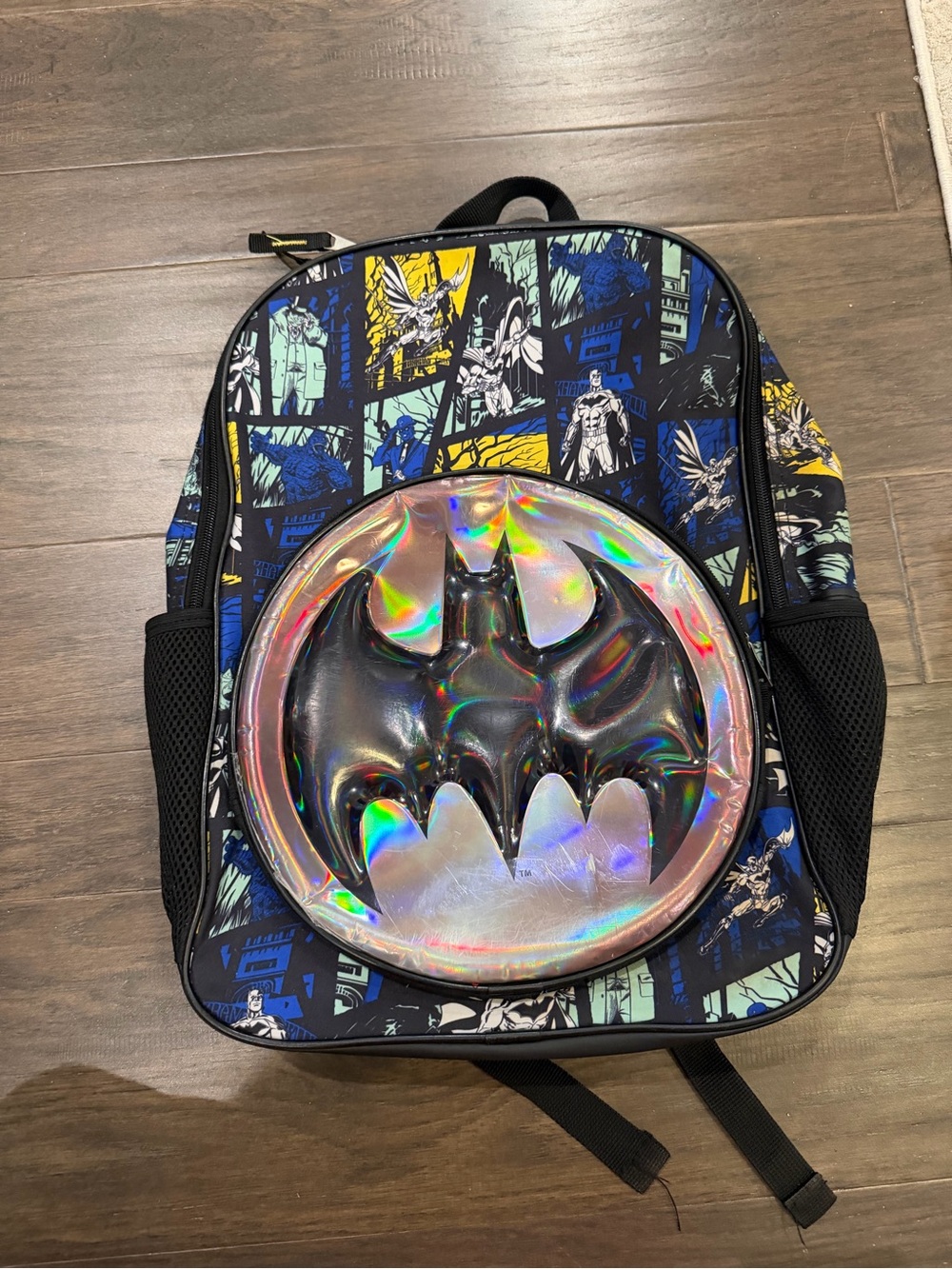 DC Comics Holographic Bat Emblem Batman Superhero Senior Backpack Boys Bookbag